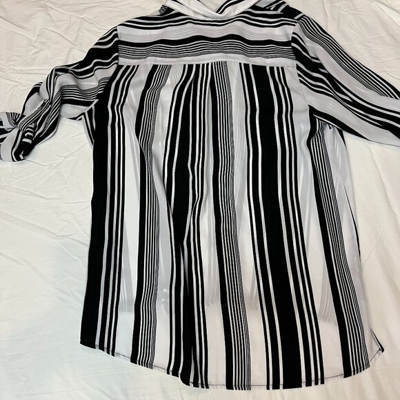 Oversized shirt - Picture 6 of 6